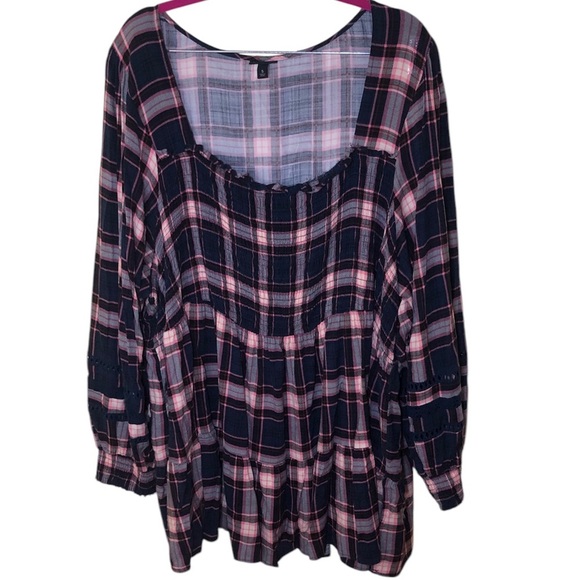 Torrid Babydoll Rayon Slub With Lace Inset Smocked Tiered Top size 5X - Picture 2 of 7